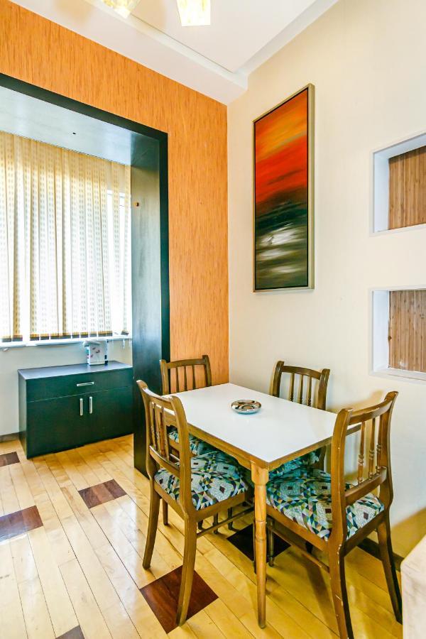 Lovely Sweet Apartment Bakú Exterior foto