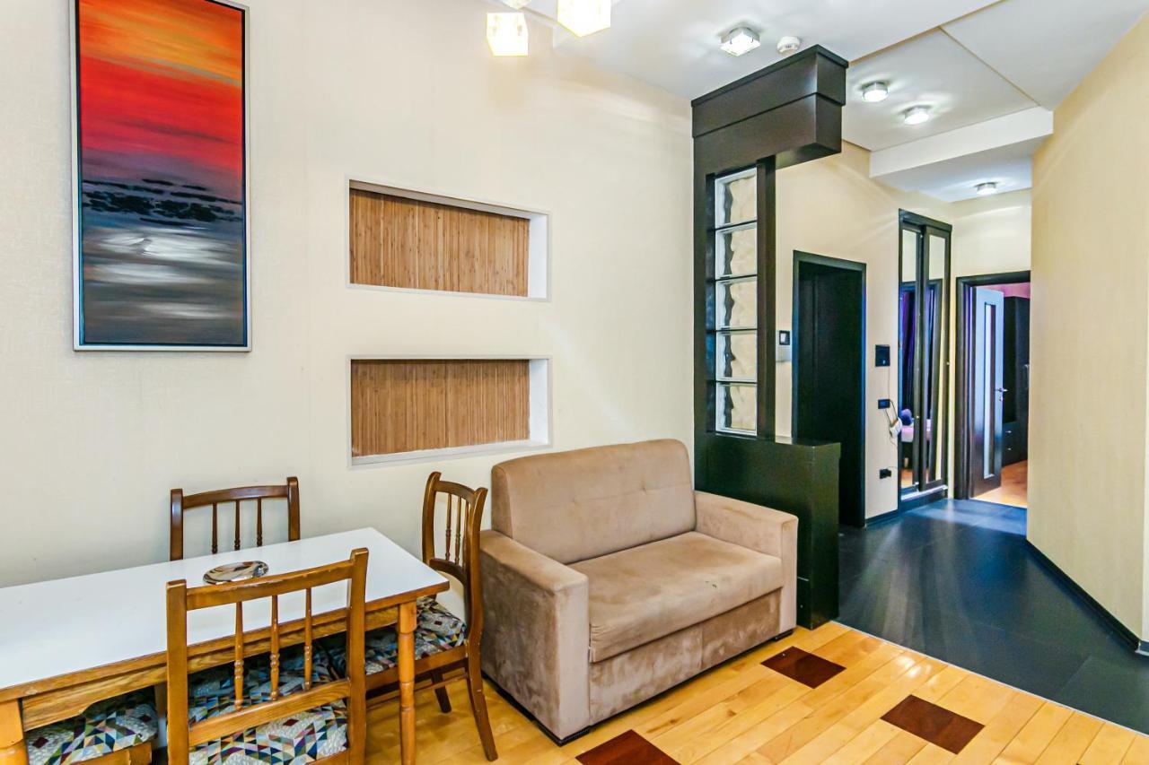 Lovely Sweet Apartment Bakú Exterior foto